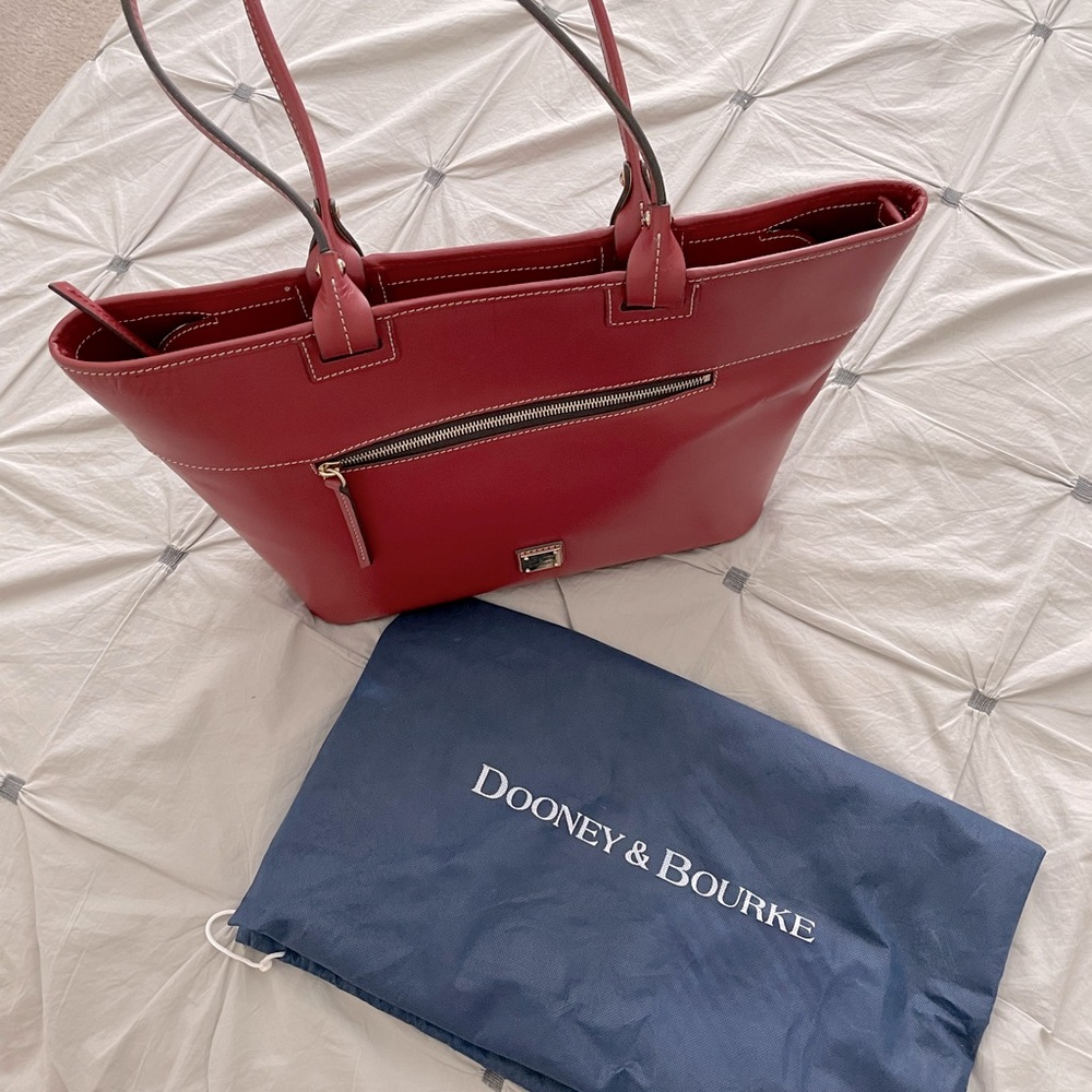 Dooney & Burke large Zip Tote